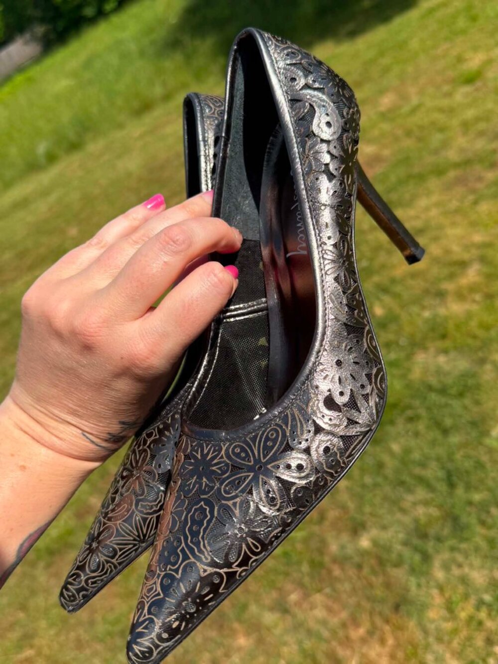 Italian Leather Floral Etched Heels 9.5 Stiletto Coquette Chic 3409 dark romance